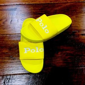 Polo Ralph Lauren Unisex "Polo Spellout" Cayson Slides in Yellow & White size 8B